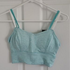 NWT Old Navy Active Go Dry Sportsbra